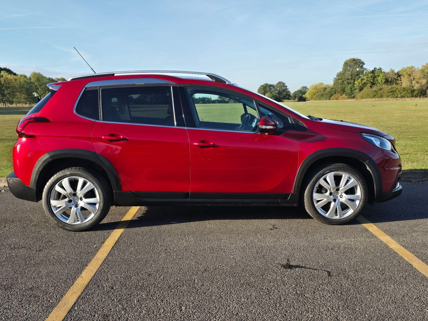 Peugeot 2008 2016 - Cars