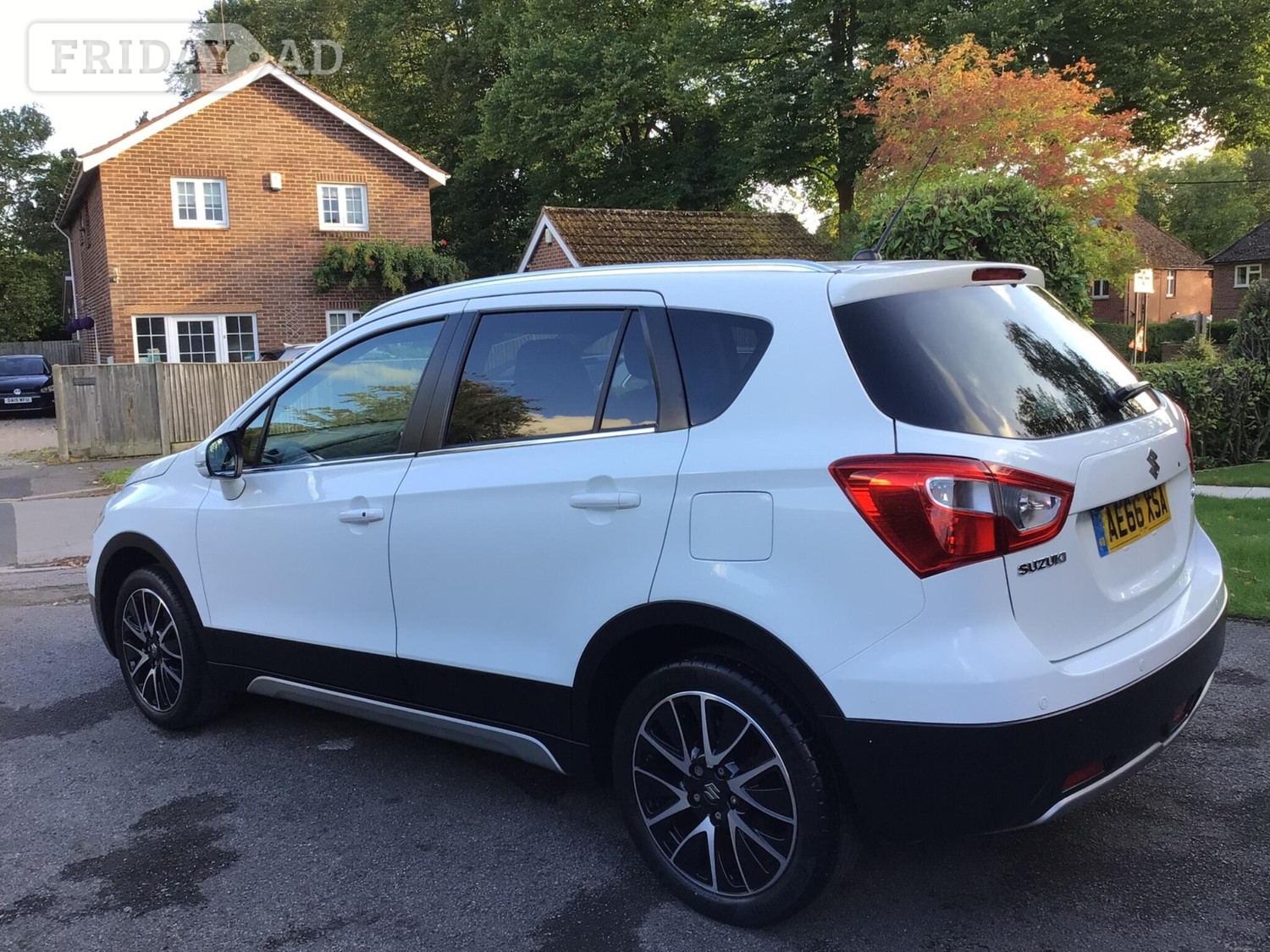 Suzuki SX4 2016 - Cars in Winchester
