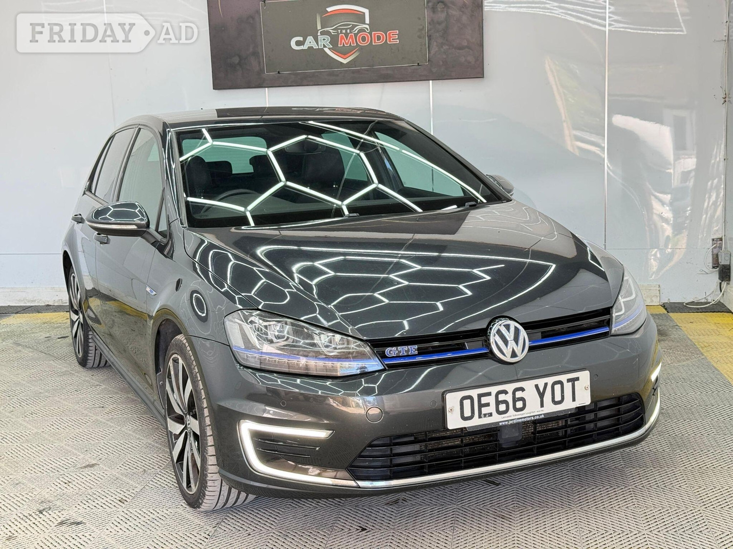 Volkswagen Golf 2017 - Cars