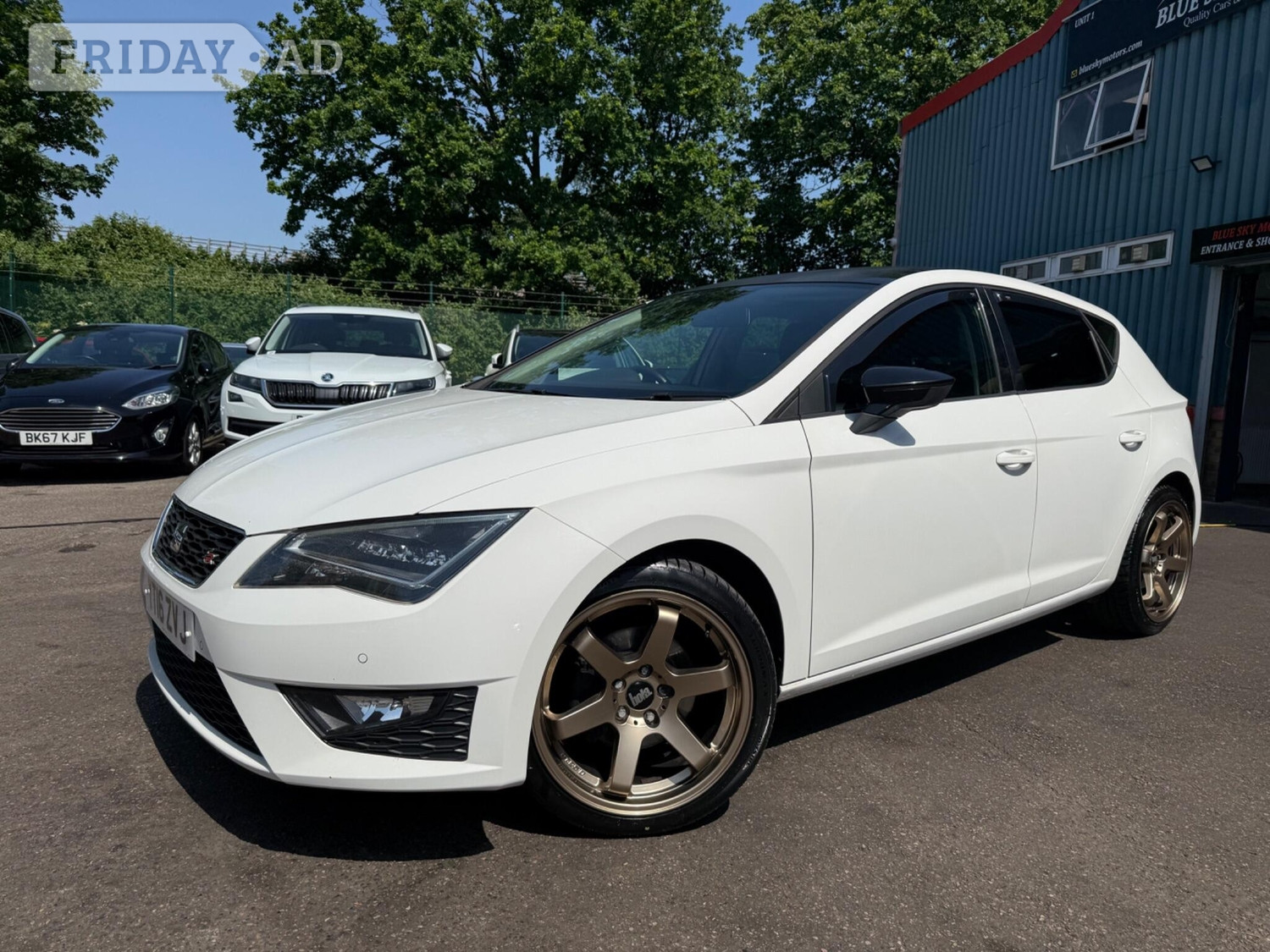 SEAT Leon 2016 in Barnet