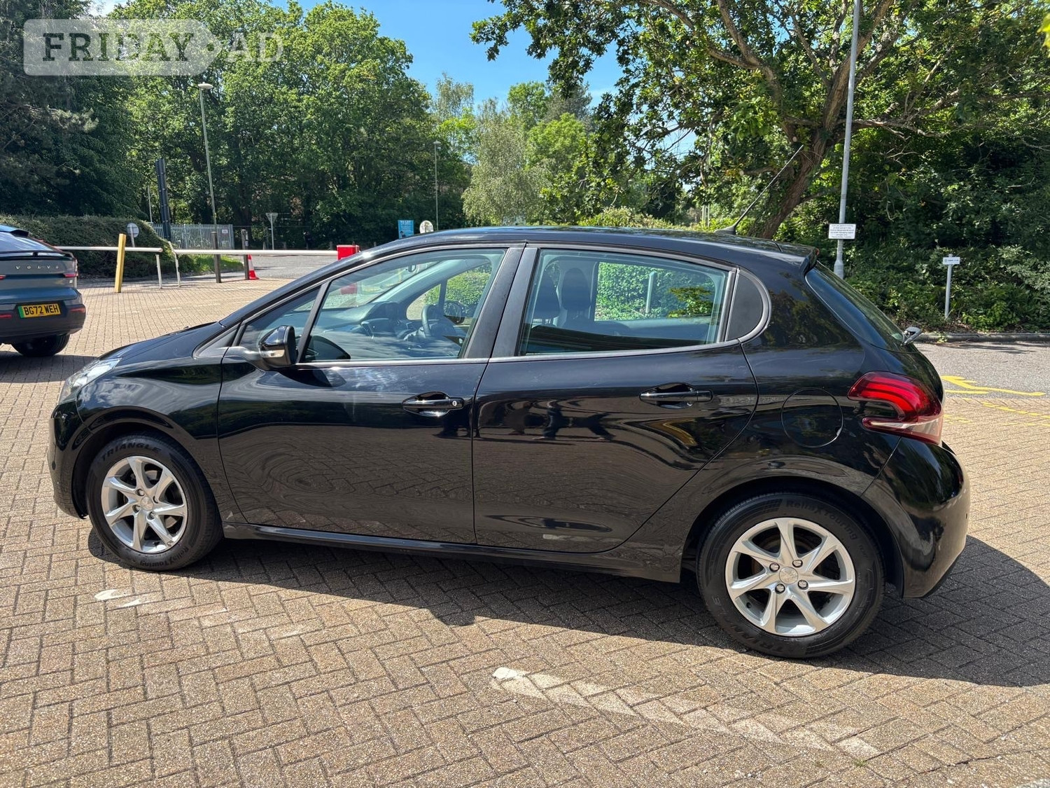Peugeot 208 2018 - Cars