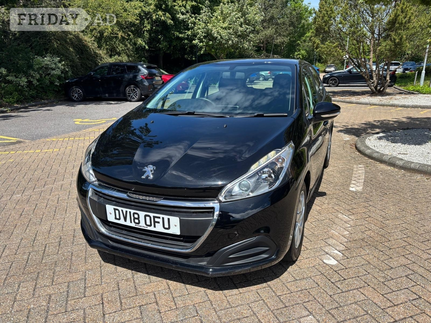 [ berth ]Peugeot 208