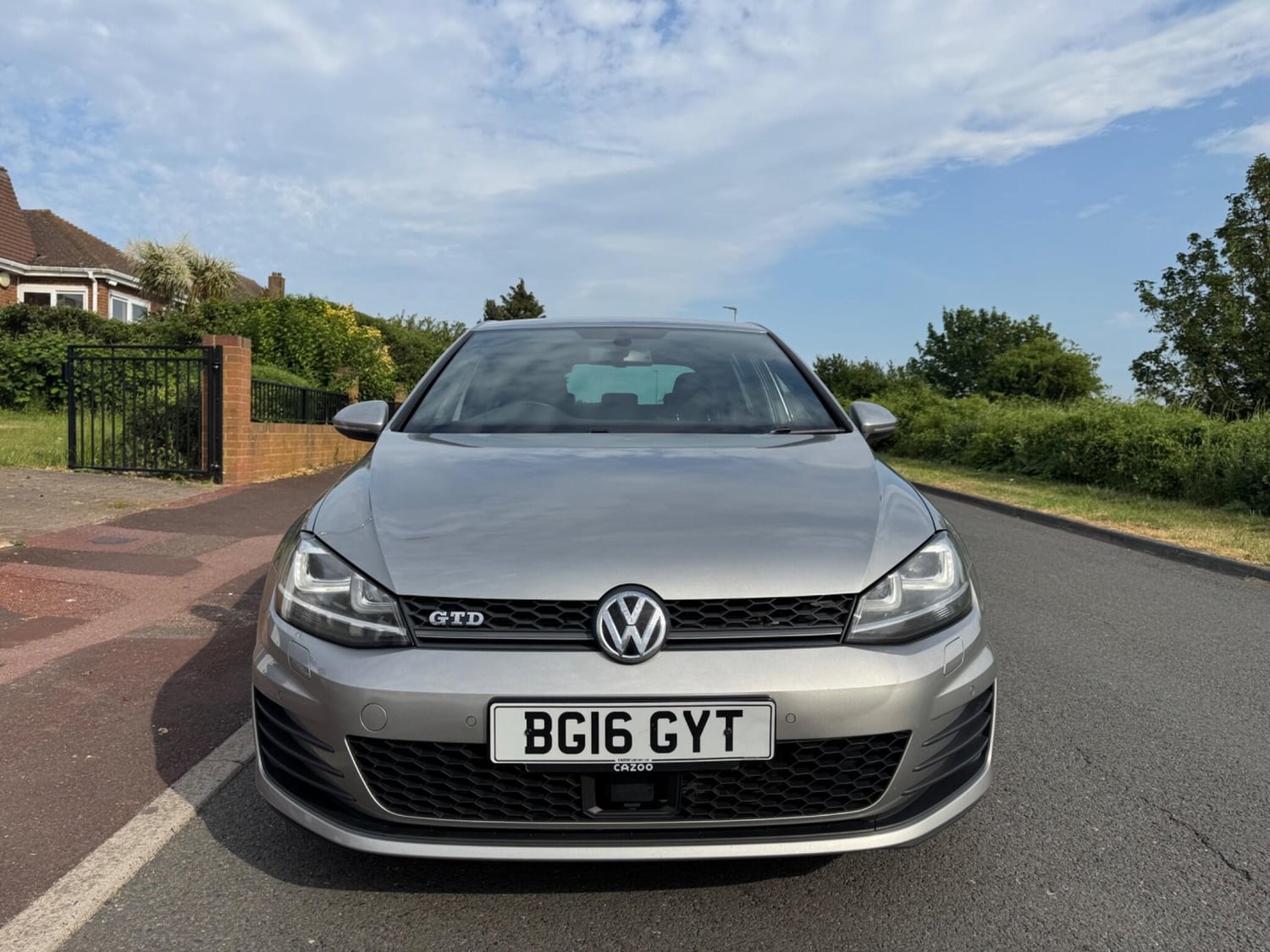 [ berth ]Volkswagen Golf