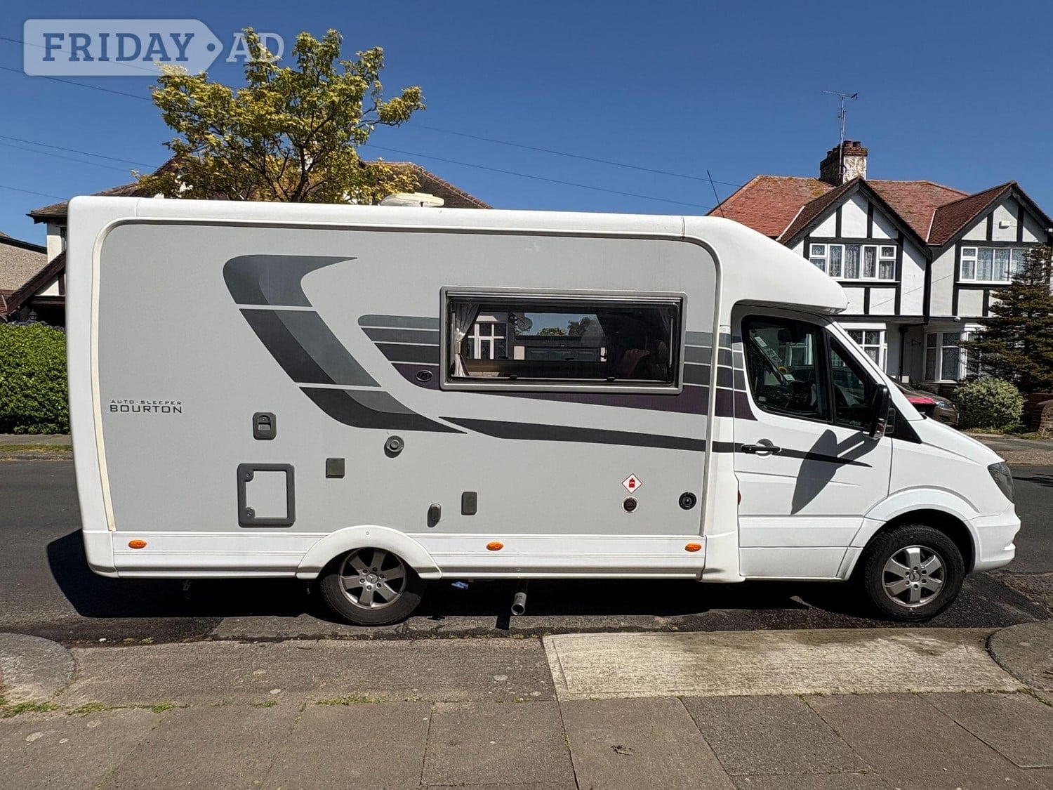 [2 berth ]Auto-Sleepers Bourton
