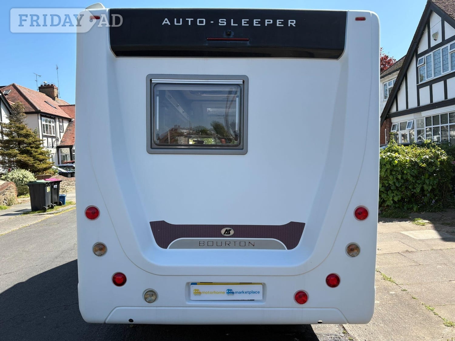 Auto-Sleepers Bourton 2017 for sale - Motorhomes & Caravans in Southend-on-Sea