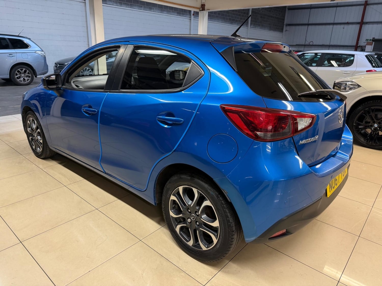 Mazda Mazda2 2017 - Cars
