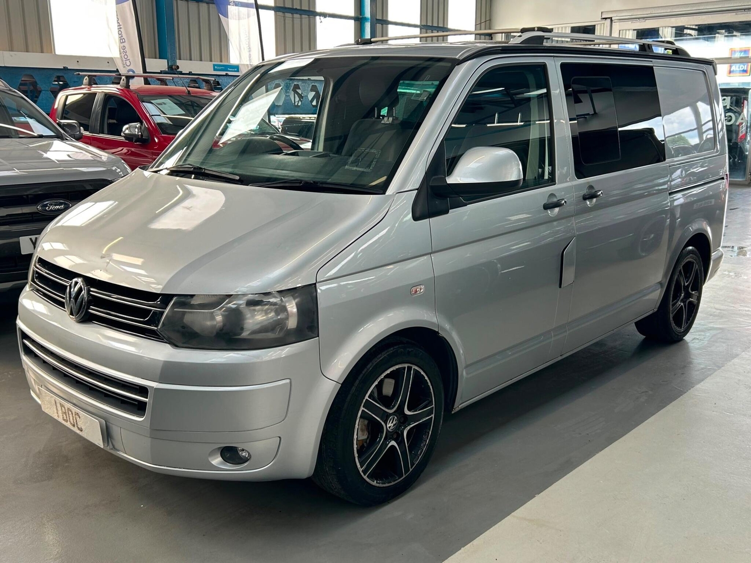 Volkswagen Transporter 2011 - Vans & Commercial Vehicles
