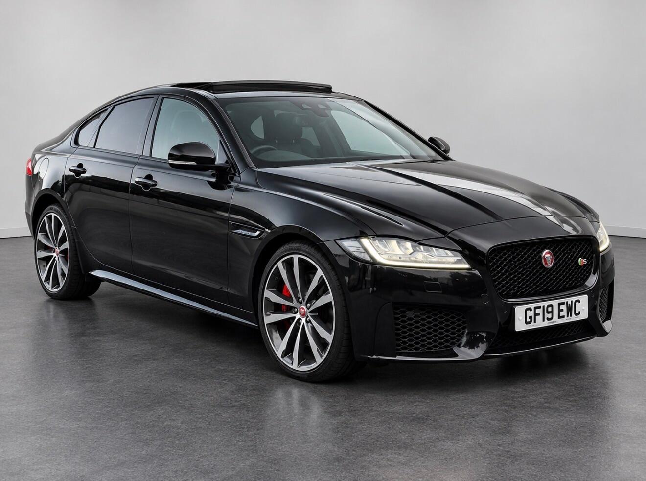 [ berth ]Jaguar XF