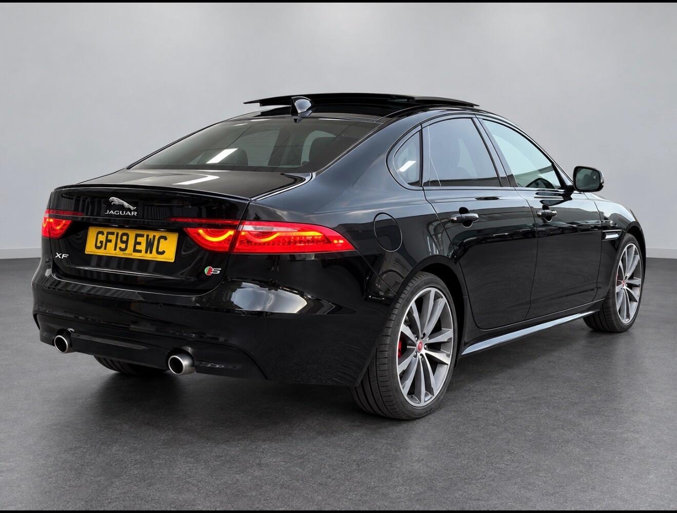 Jaguar XF 2019 - Cars in Brent