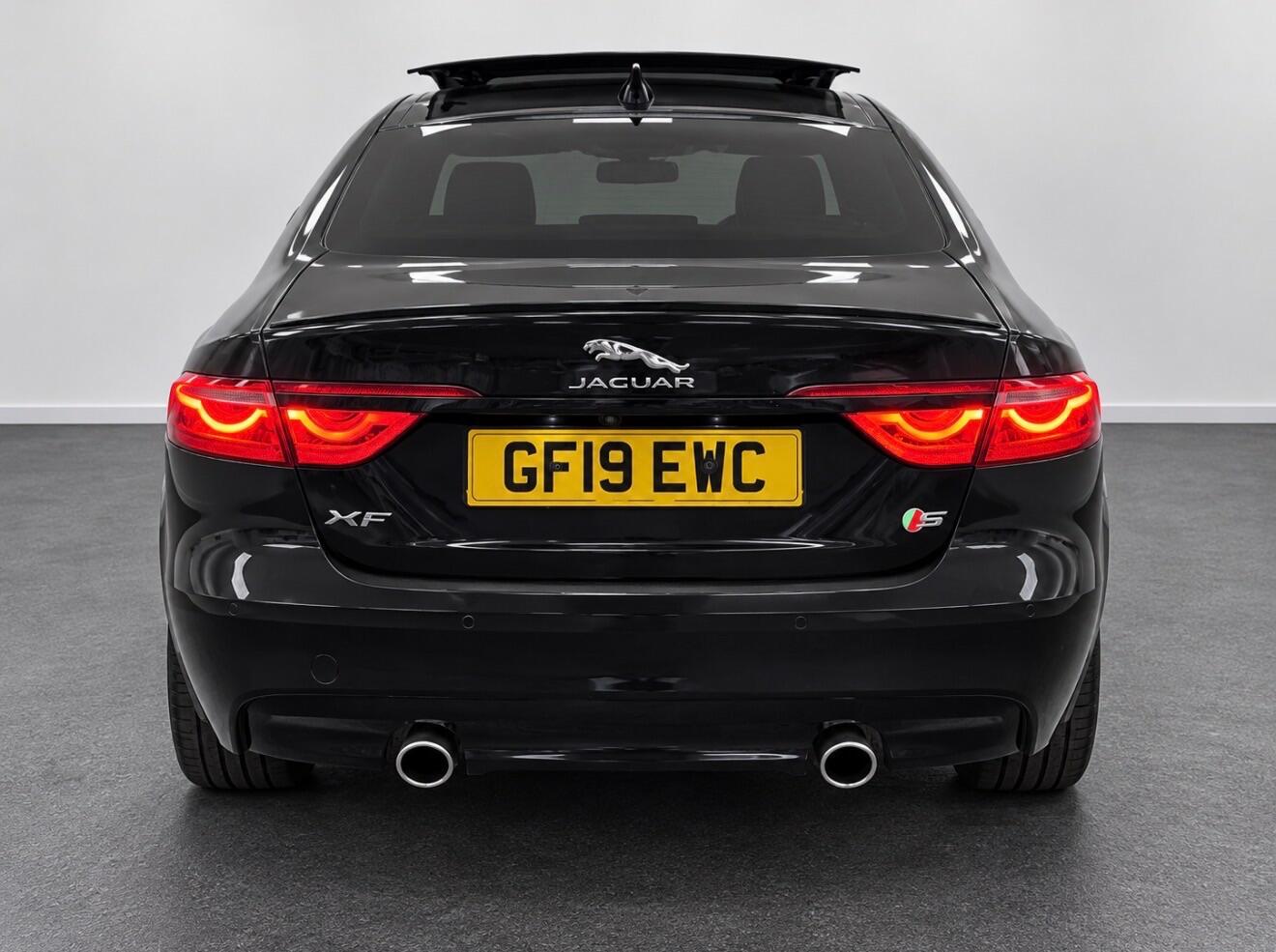 Jaguar XF 2019 - Cars