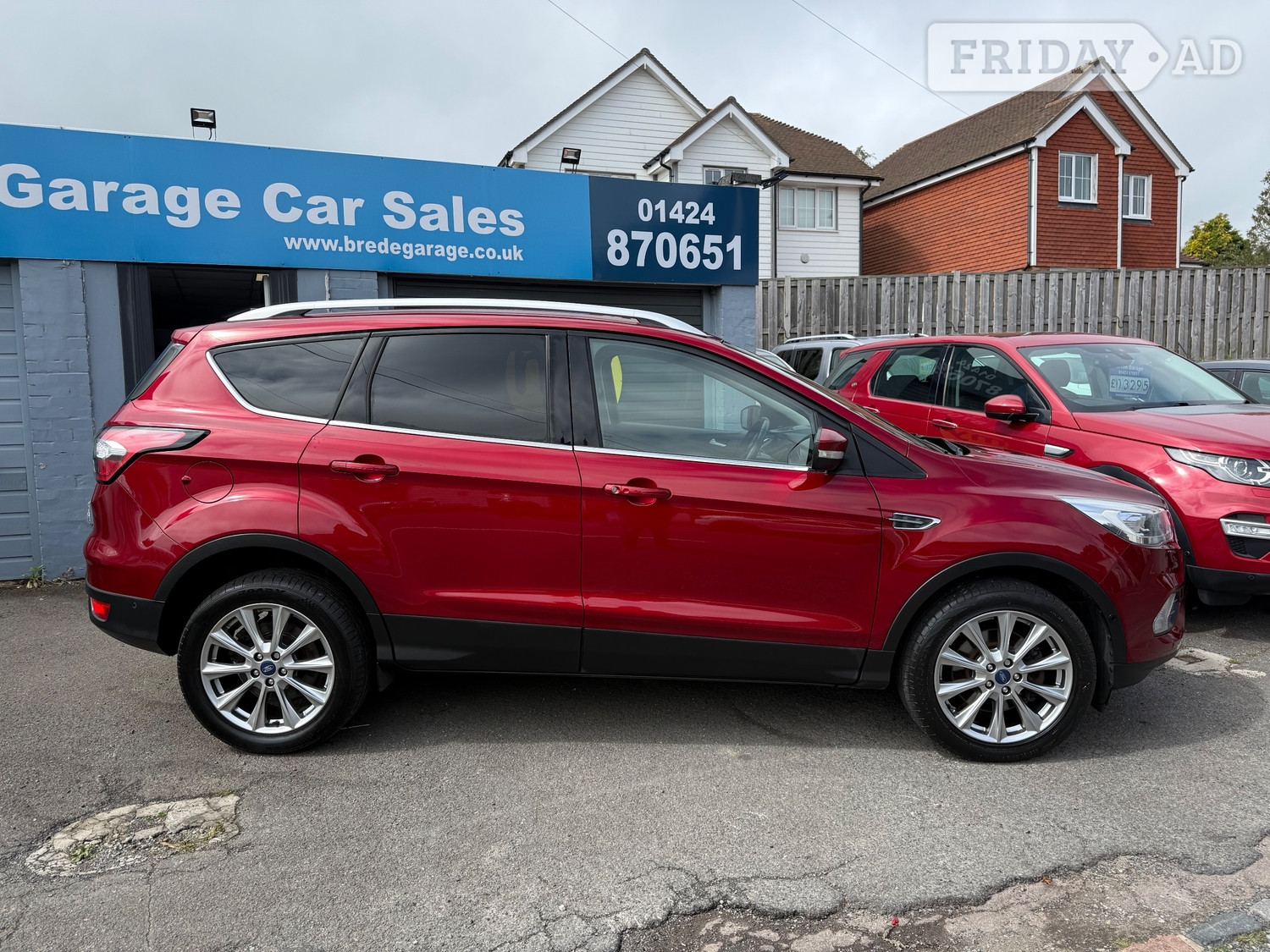 [ berth ]Ford Kuga