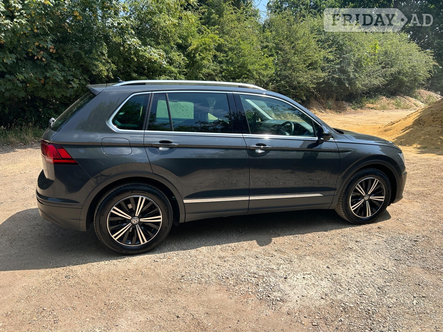Volkswagen Tiguan 2018 - Cars in Caterham