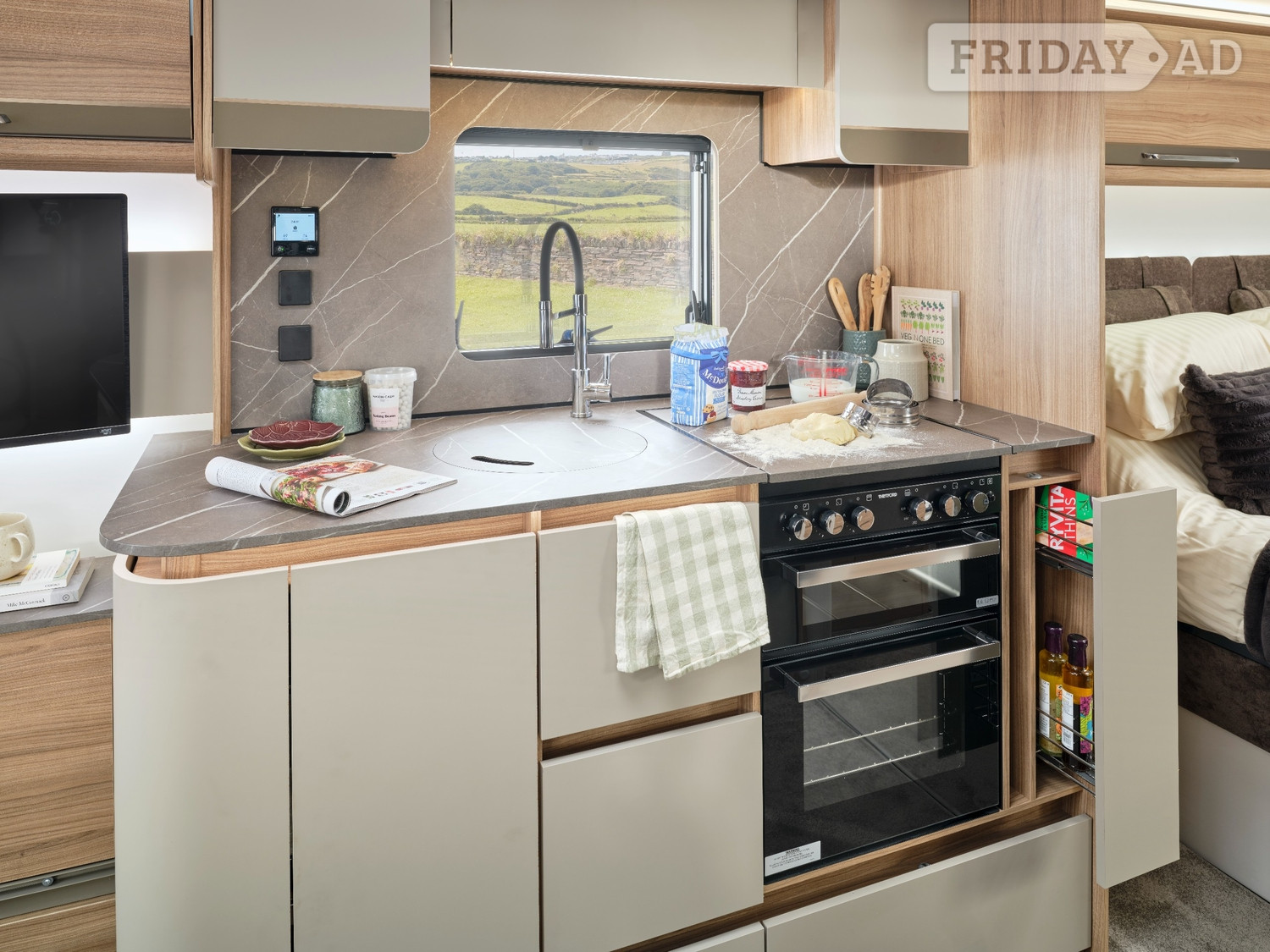 Bailey Alicanto Grande Deluxe Alvor 2026 - Motorhomes & Caravans