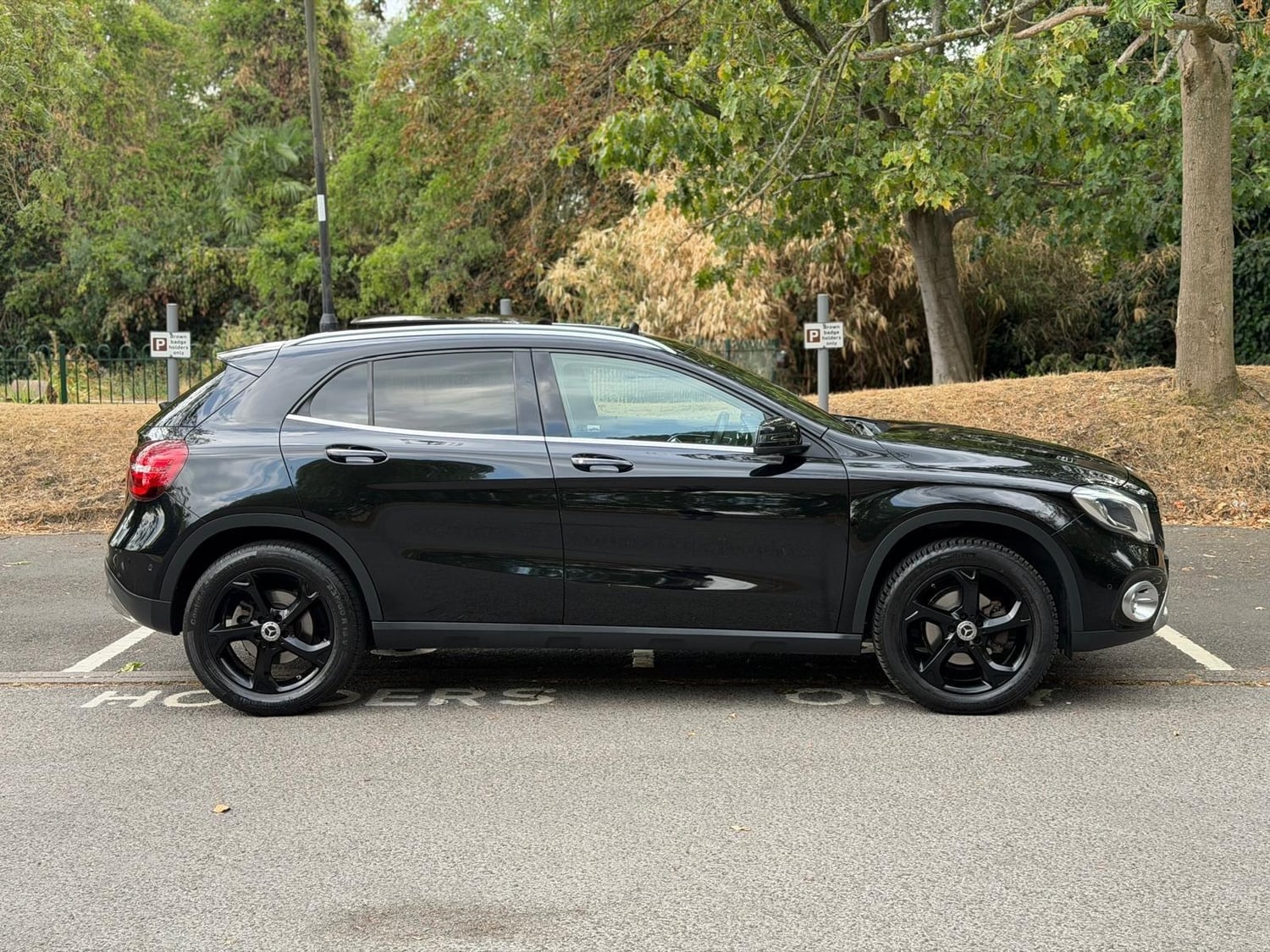 [ berth ]Mercedes-Benz GLA