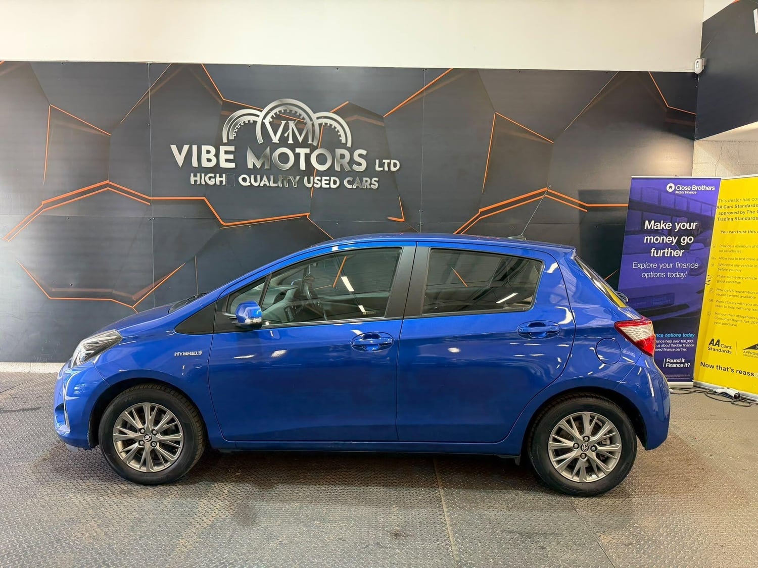 Toyota Yaris 2017 - Cars in Harrow