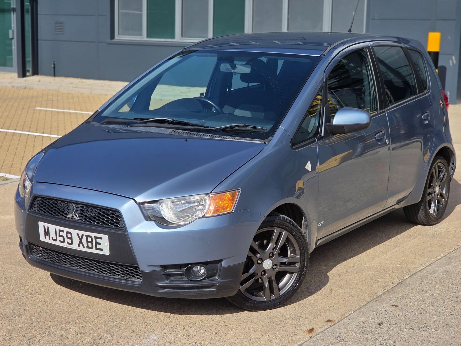 Mitsubishi Colt Slough