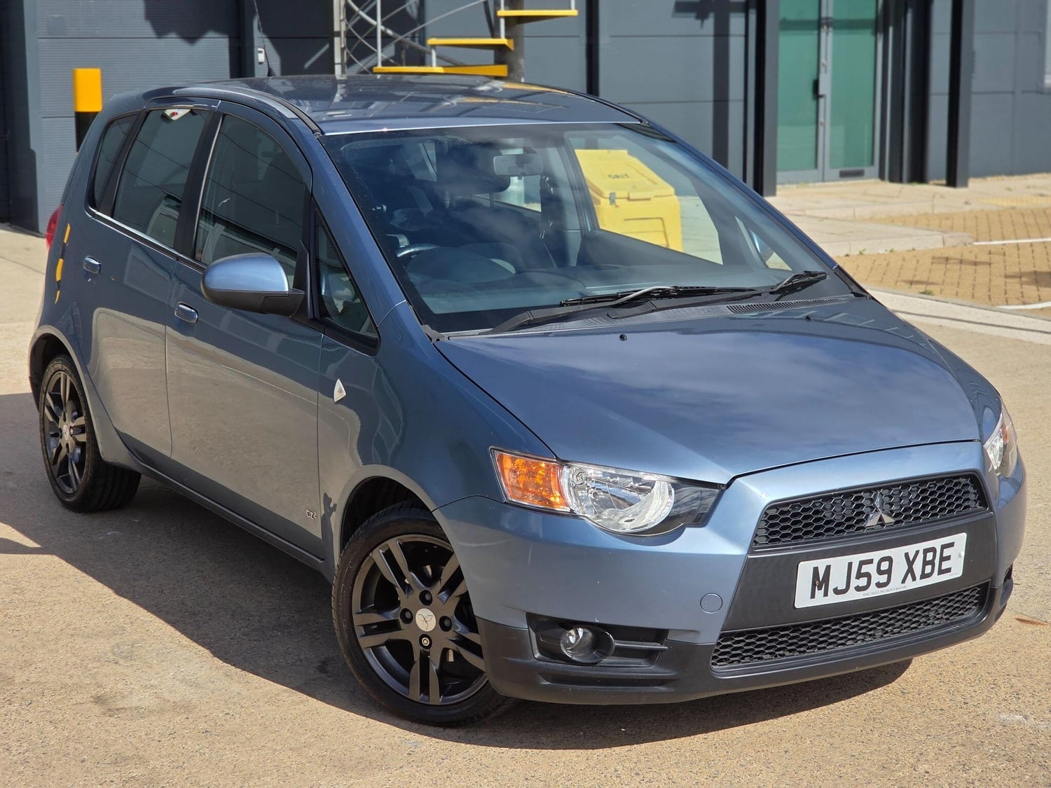Mitsubishi Colt 2009 - Cars