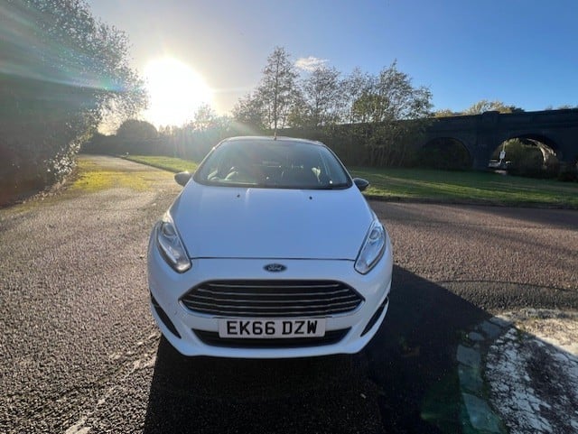 Ford Fiesta 2016 - Cars in Broxbourne