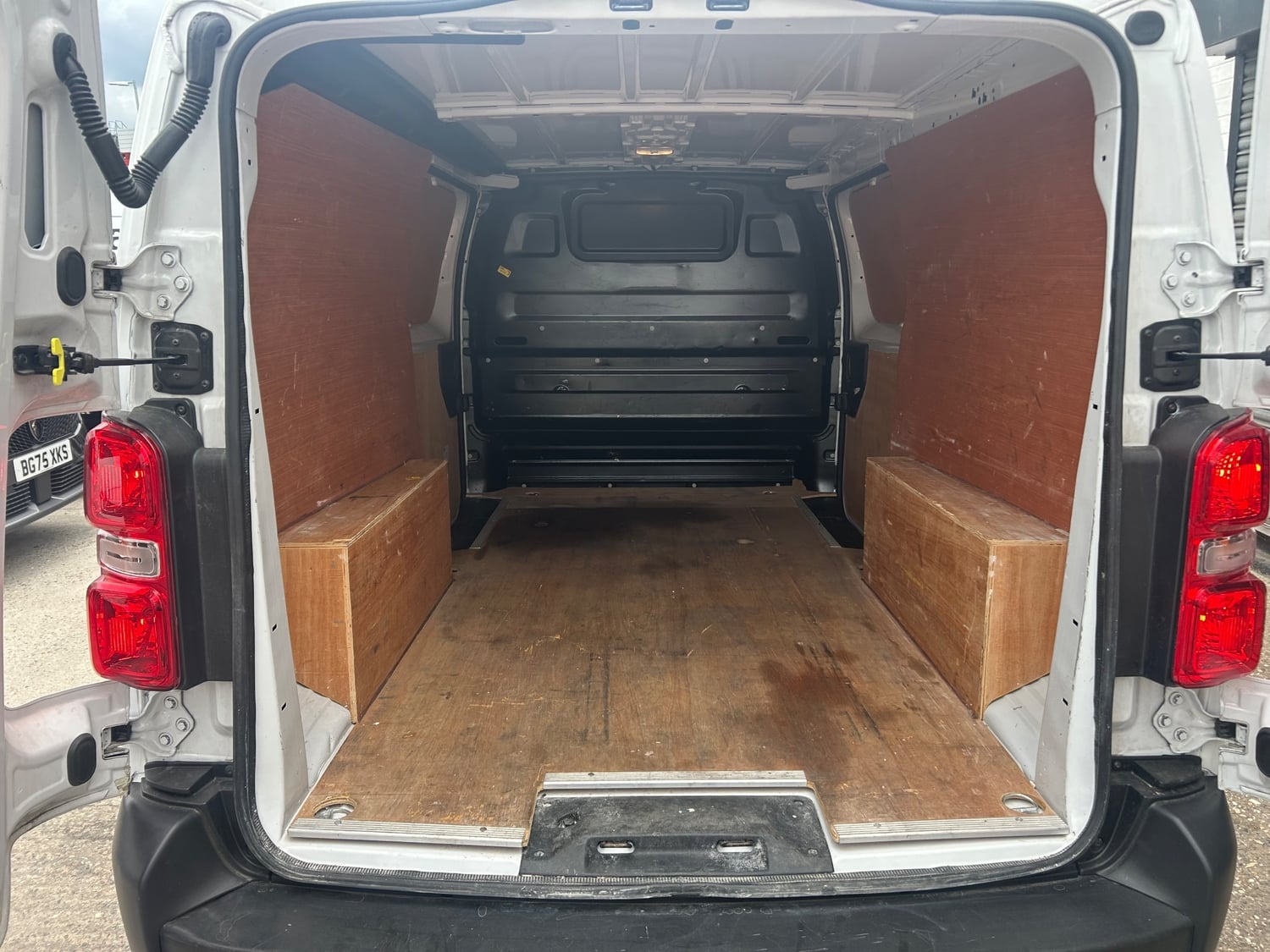 Vauxhall Vivaro 2022 - Vans & Commercial Vehicles