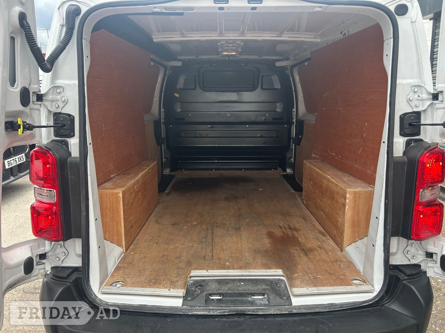 Vauxhall Vivaro 2022 - Vans & Commercial Vehicles