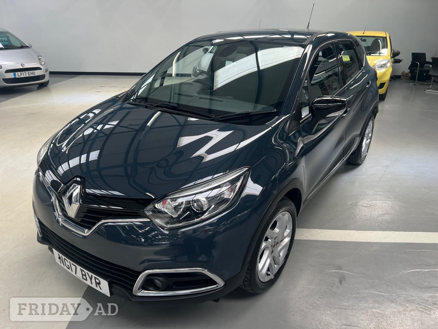 [ berth ]Renault Captur
