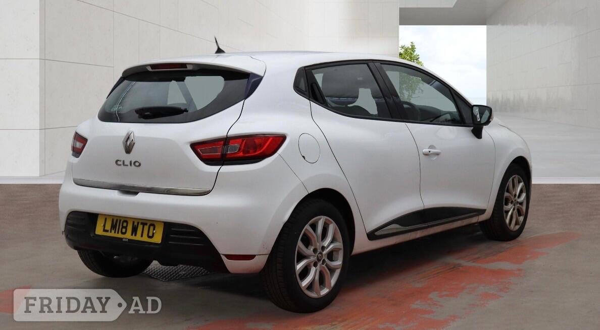 Renault Clio 2018 - Cars in Stalybridge