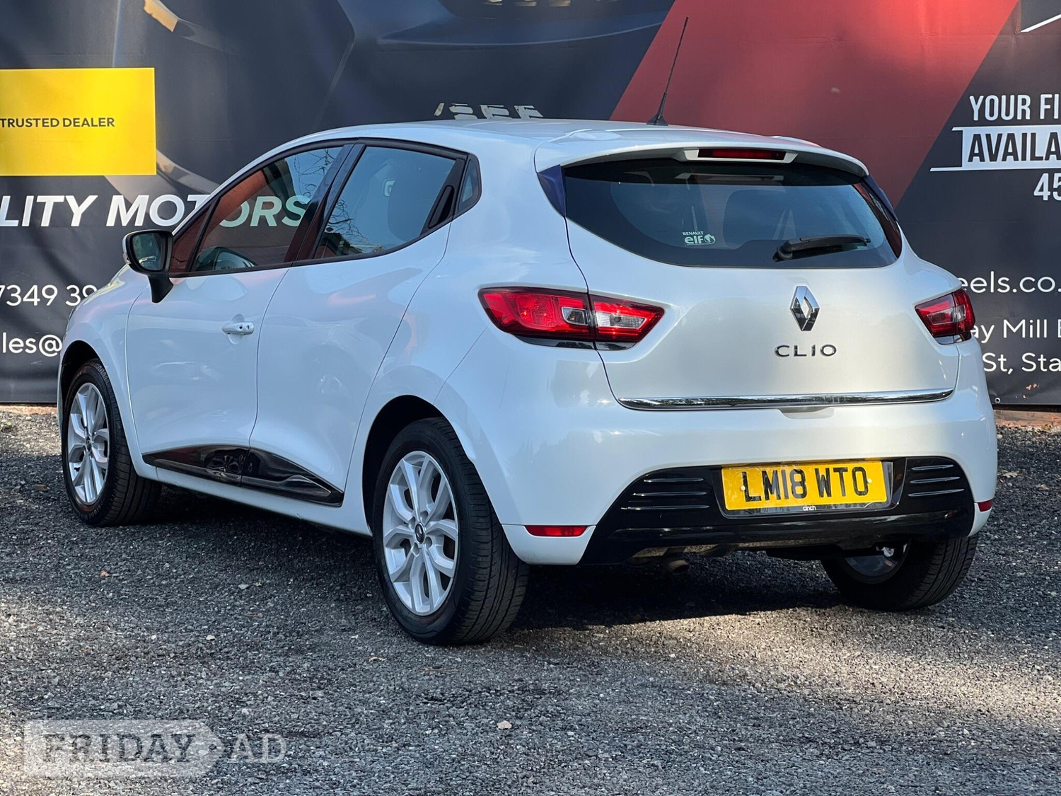 [ berth ]Renault Clio