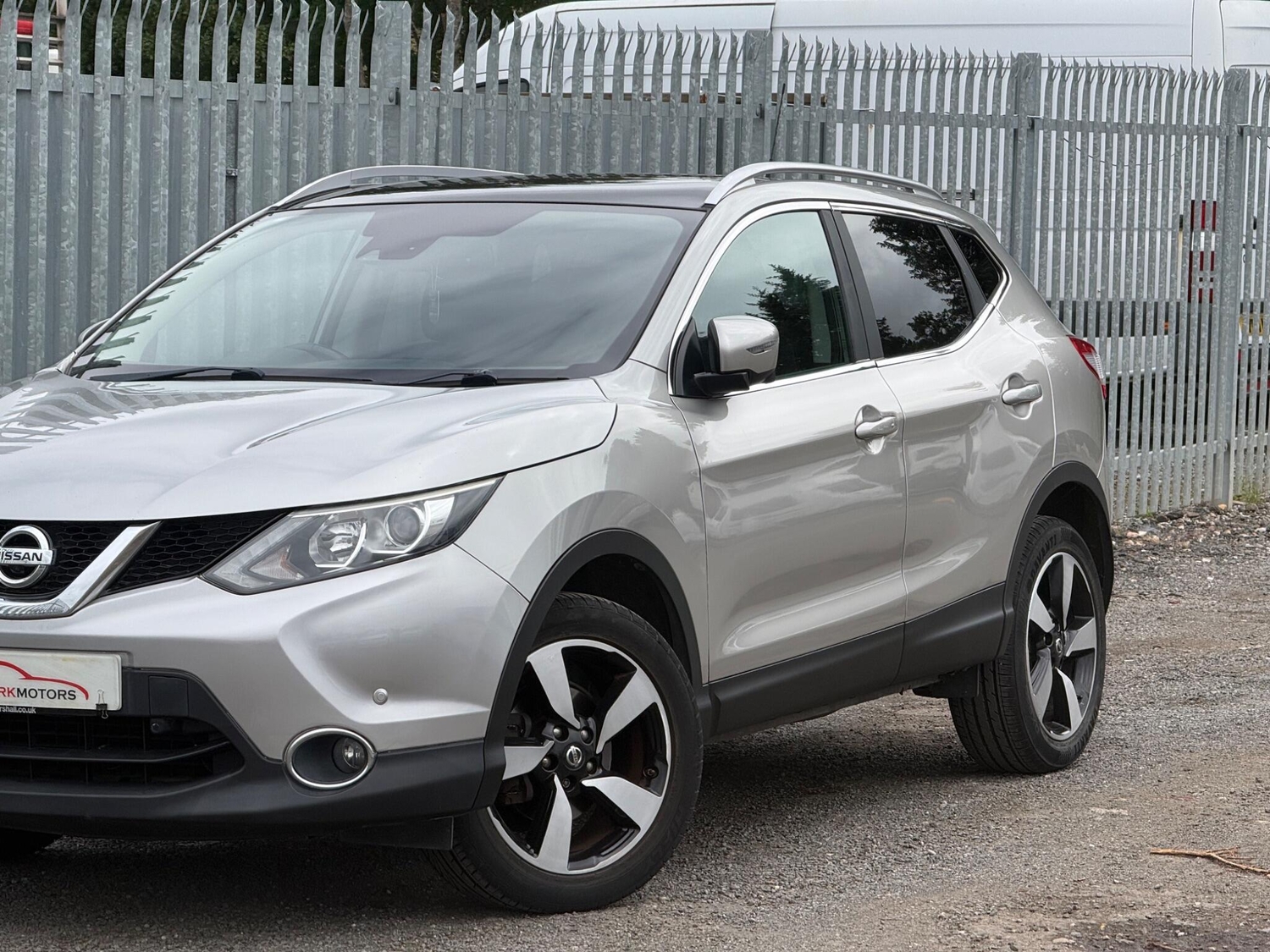 Nissan Qashqai 2015 - Cars in Solihull