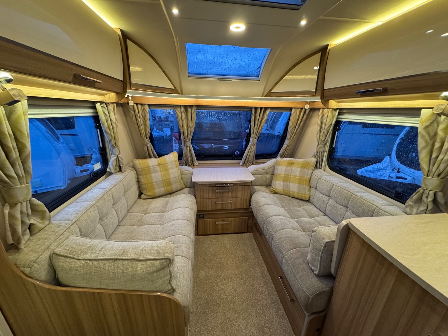 Lunar Clubman SI 2017 - Motorhomes & Caravans