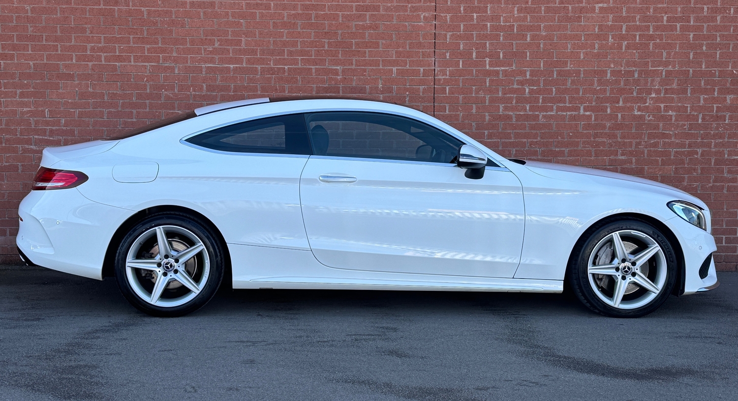 [ berth ]Mercedes-Benz C Class