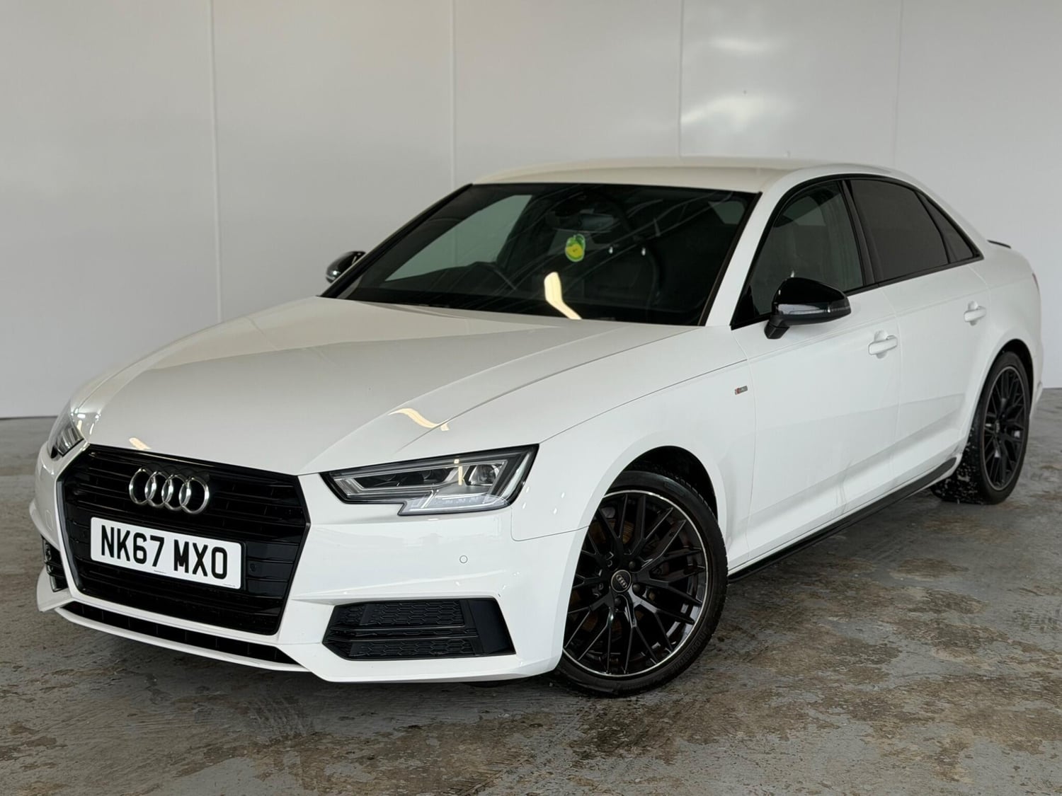 [ berth ]Audi A4