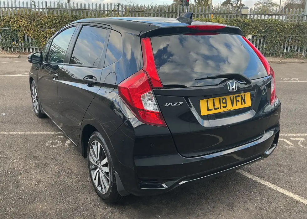 Honda Jazz 2019 - Cars in Harrow