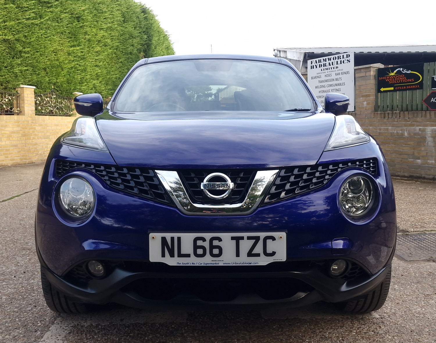 Nissan Juke 2016 - Cars in Ashford