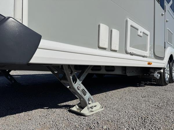 [ berth ]Coachman Laser Xcel 850