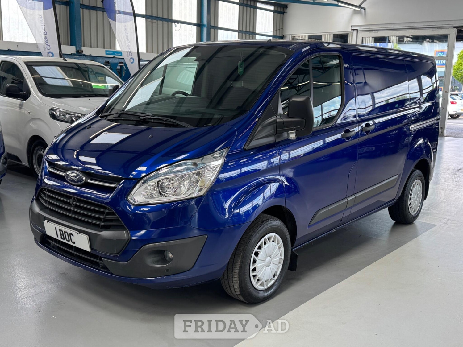 [ berth ]Ford Transit Custom
