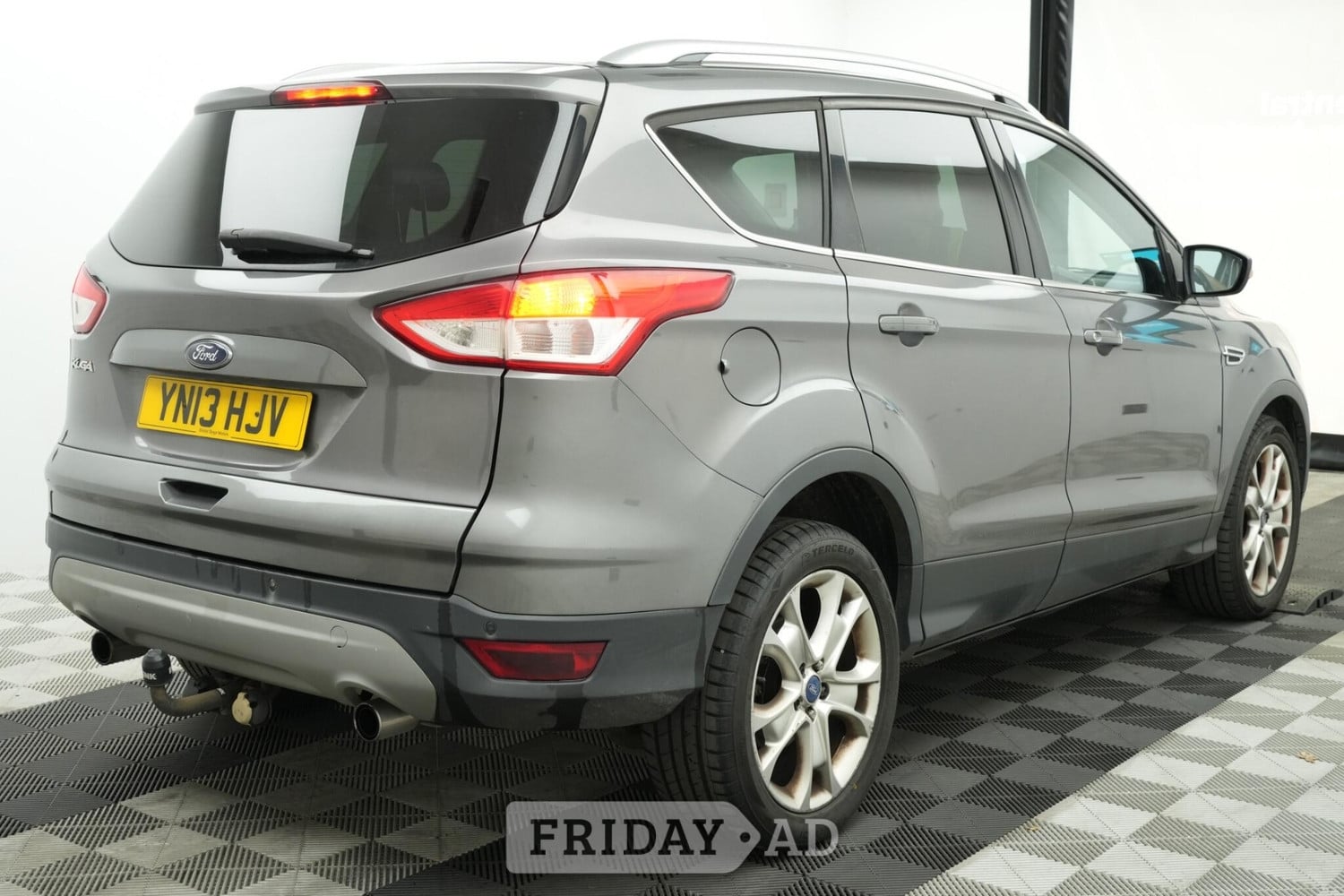 2013 Ford Kuga 2.0 TDCi Zetec AWD Euro 5 5dr - Cars