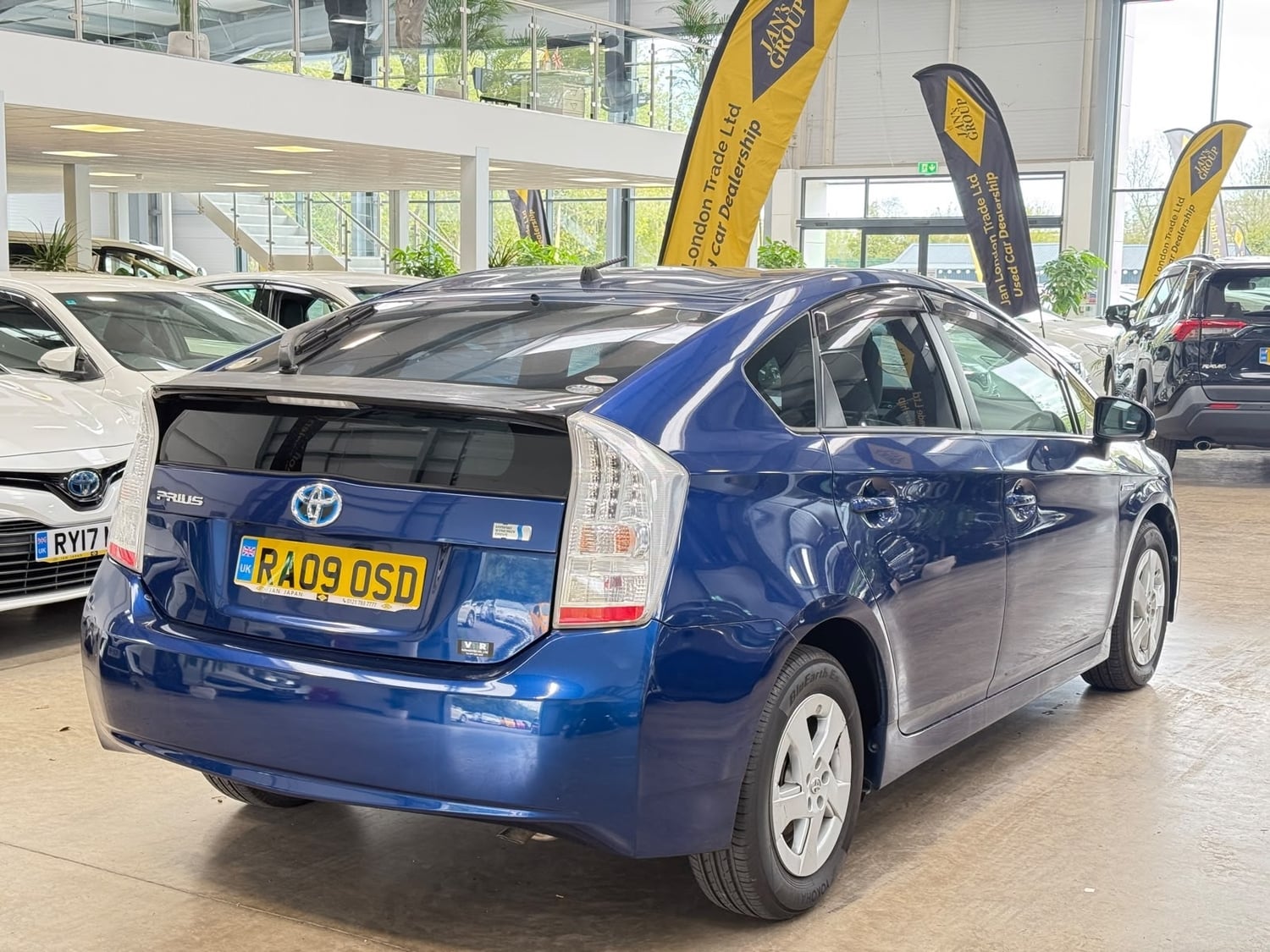 [ berth ]Toyota Prius