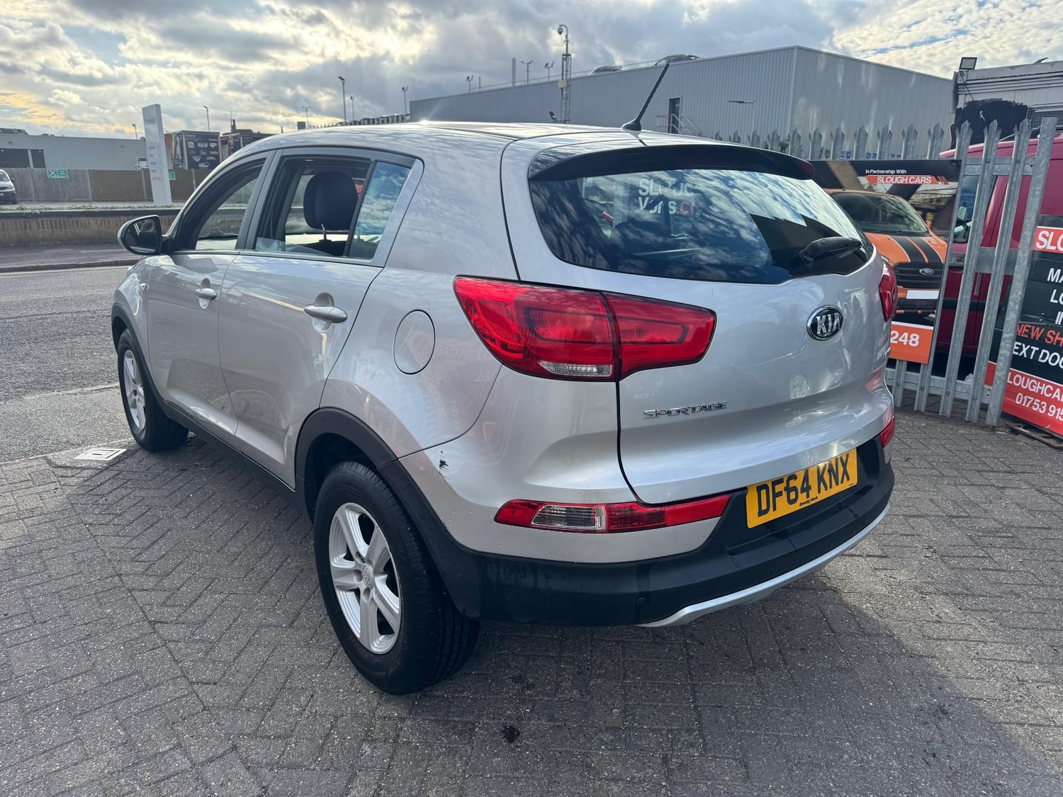 [ berth ]Kia Sportage