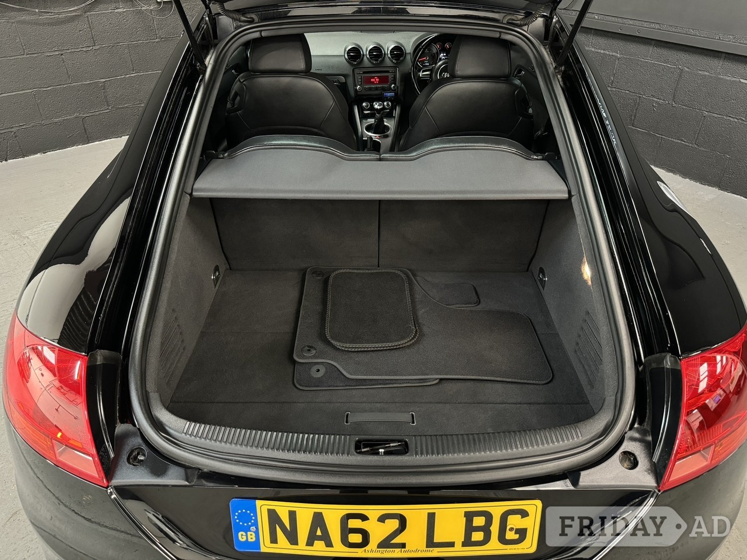 [ berth ]Audi TT