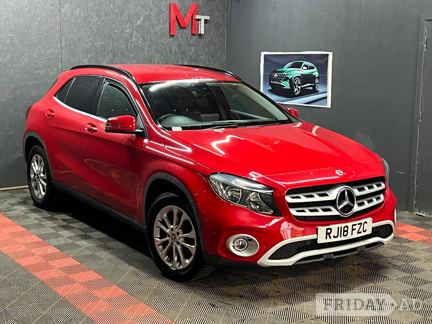 Mercedes-Benz GLA 2018 - Cars