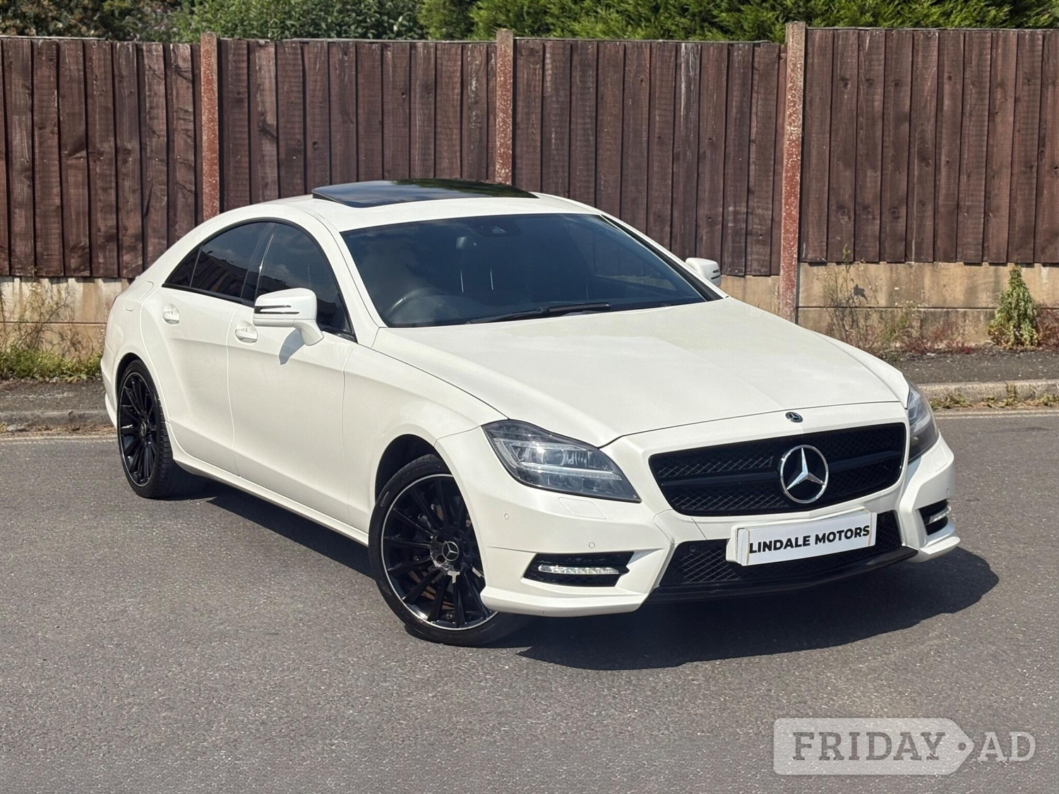 Mercedes-Benz CLS Class 2014 in Oldham