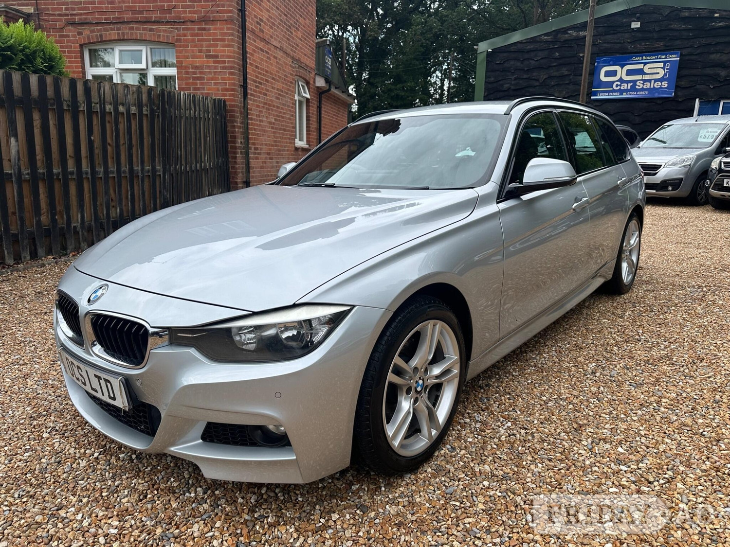 [ berth ]BMW 3 Series