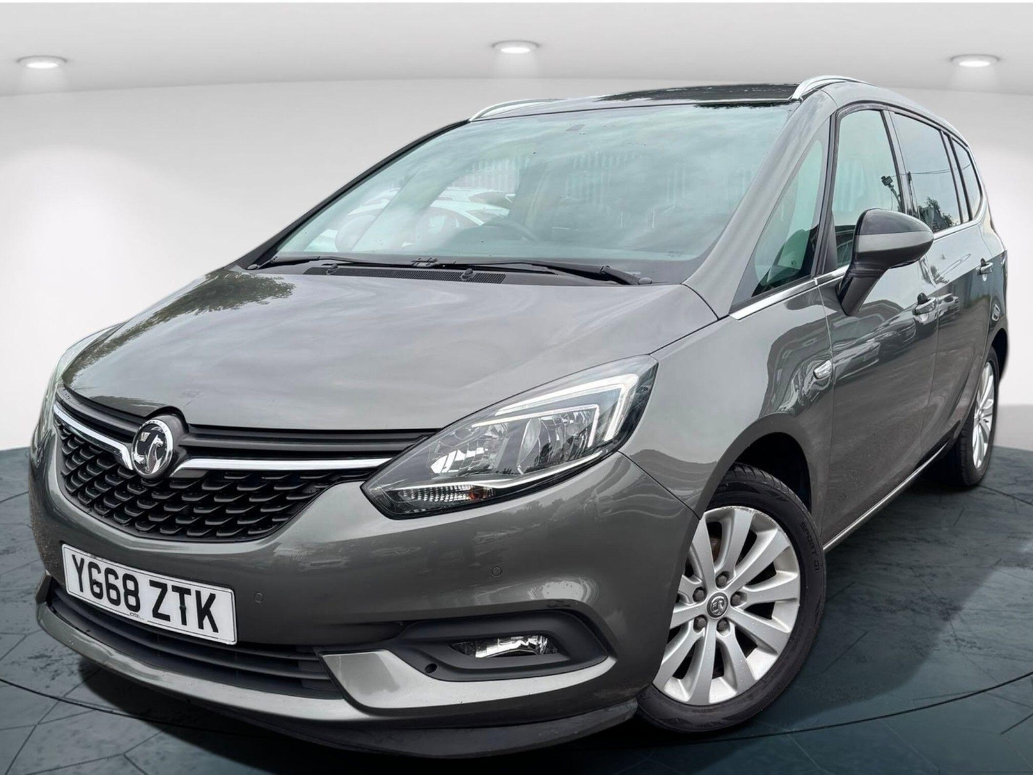 Vauxhall Zafira Tourer 2018 - Cars in Walsall