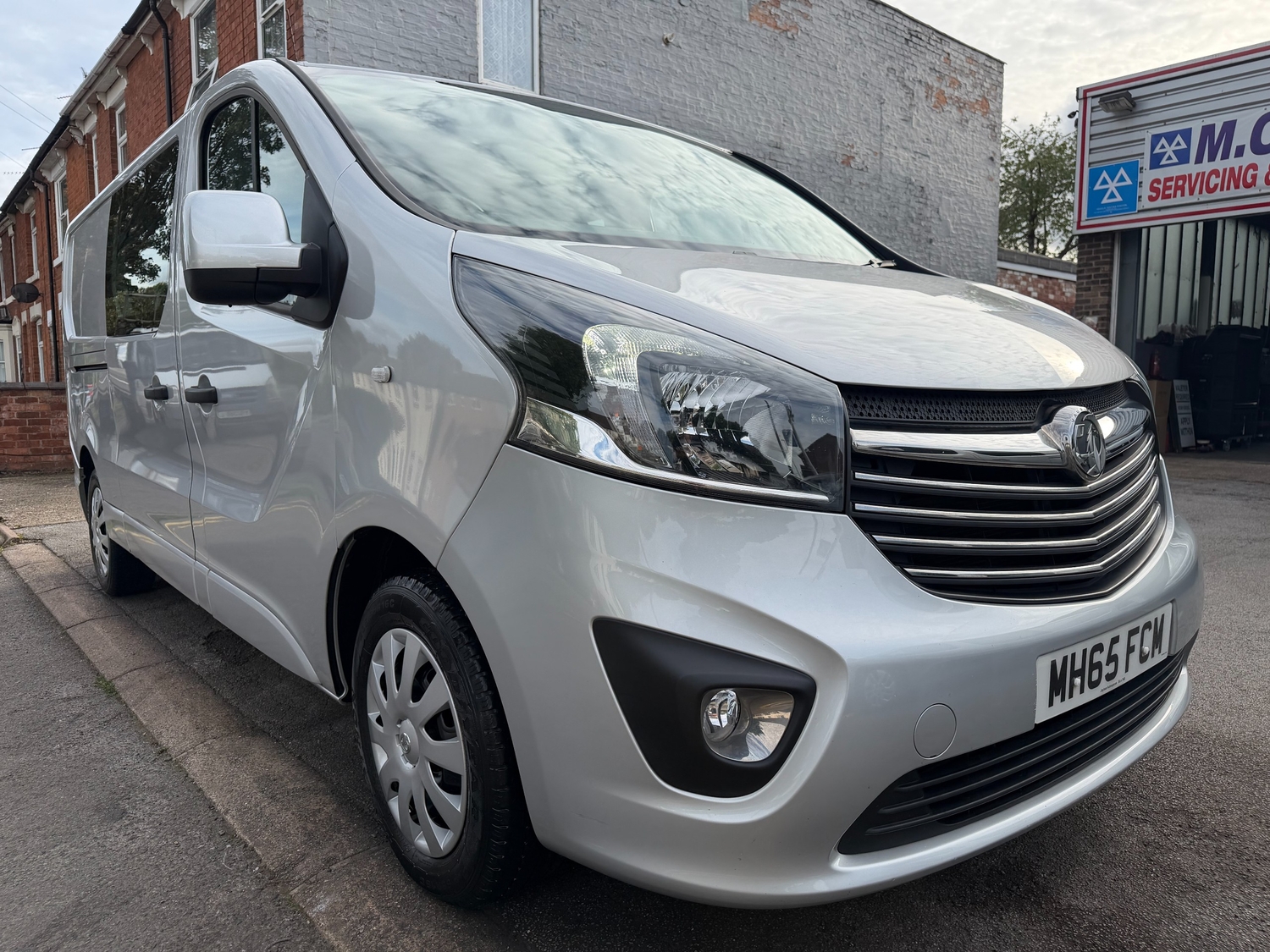 Vauxhall Vivaro 2016 - Vans & Commercial Vehicles in Kettering