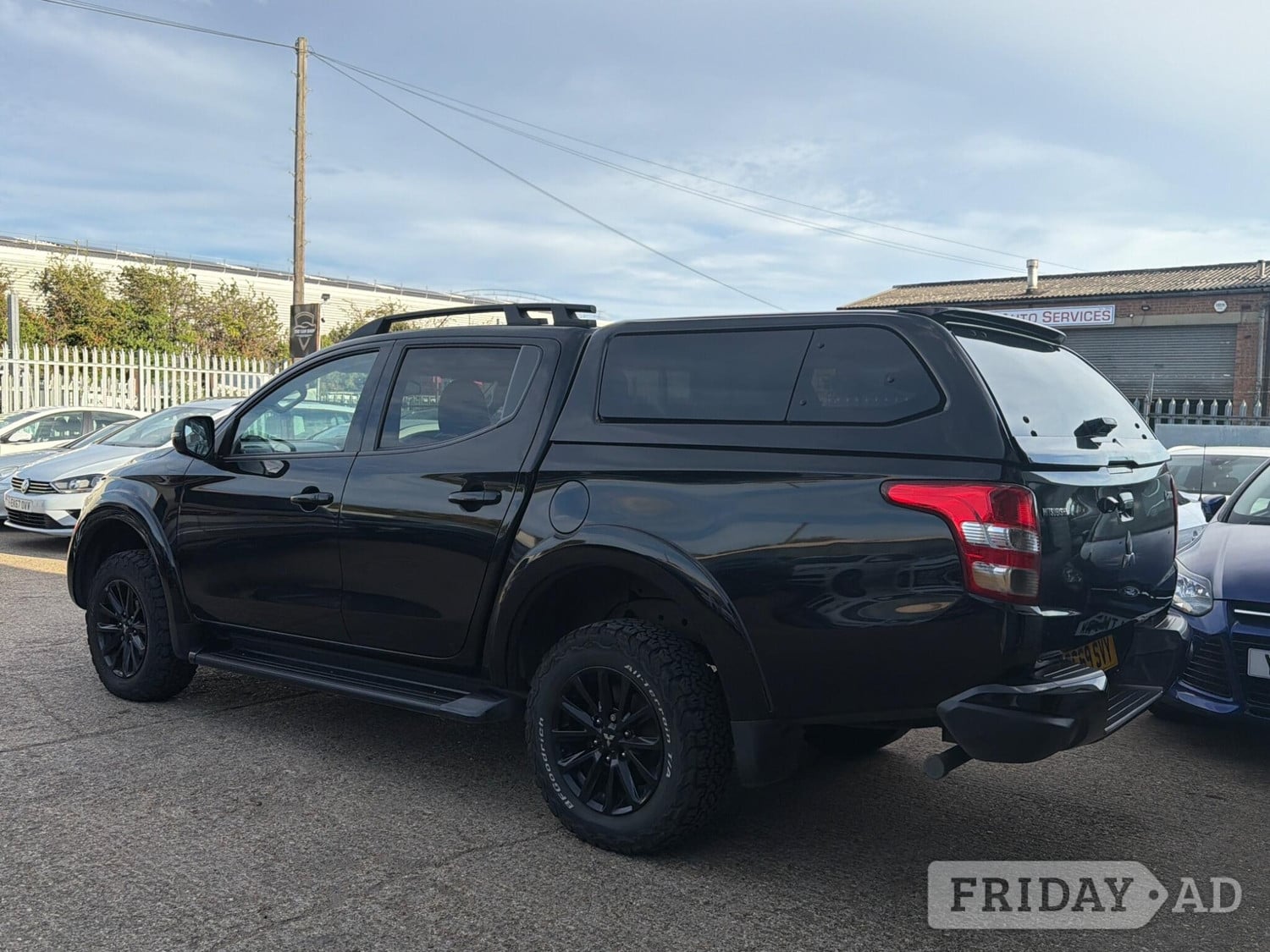 [ berth ]Mitsubishi L200
