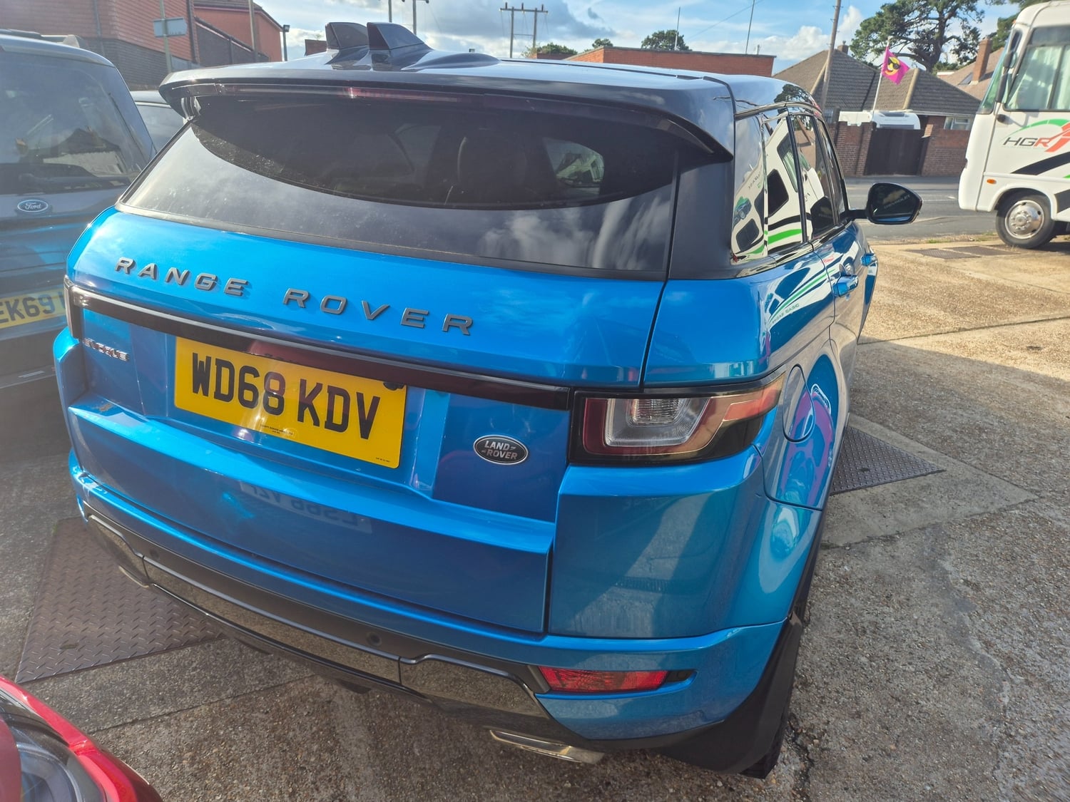 [ berth ]Land Rover Range Rover Evoque