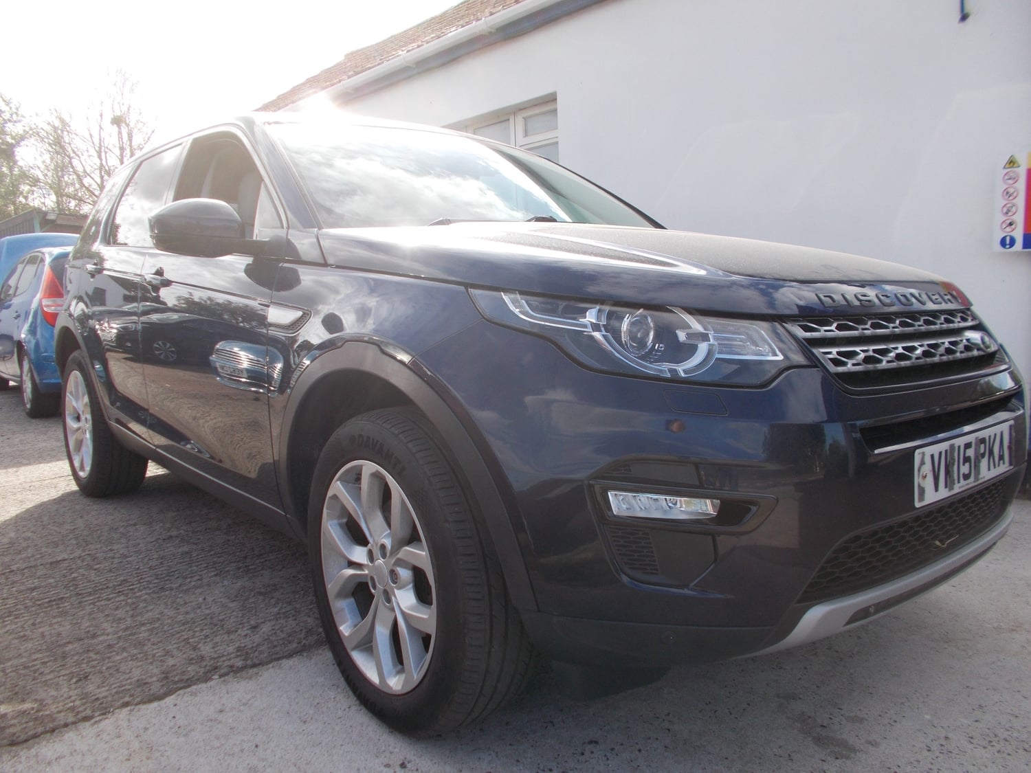 [ berth ]Land Rover Discovery Sport