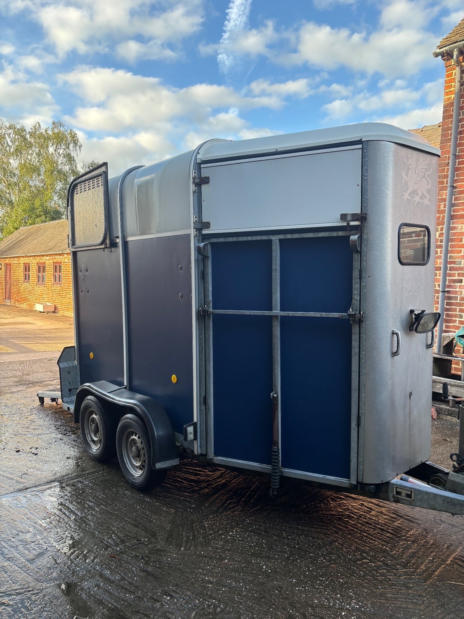 Ifor Williams HB505R  Horse Trailer - Trailers & Horseboxes in Uttoxeter