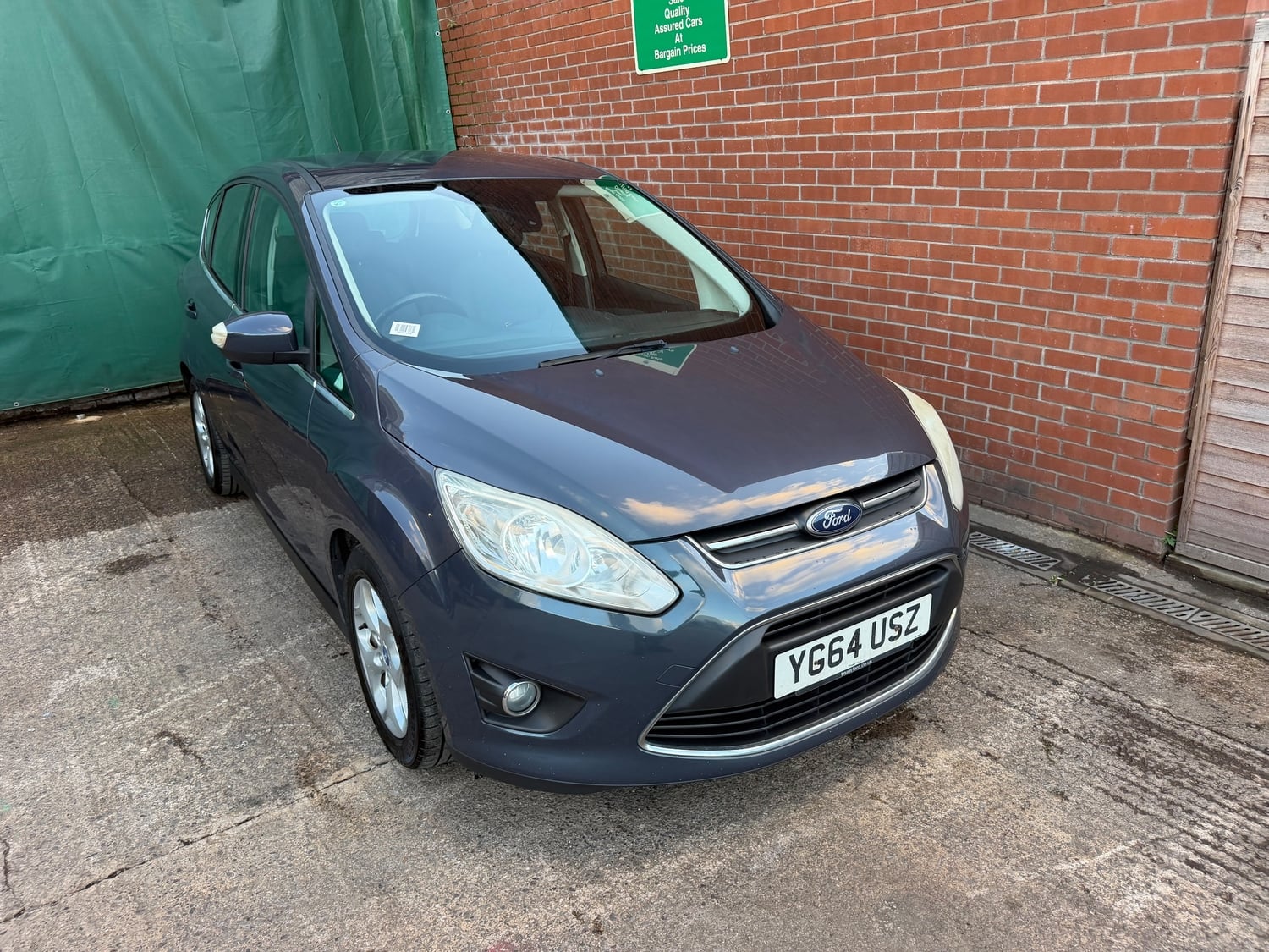 [ berth ]Ford C-MAX