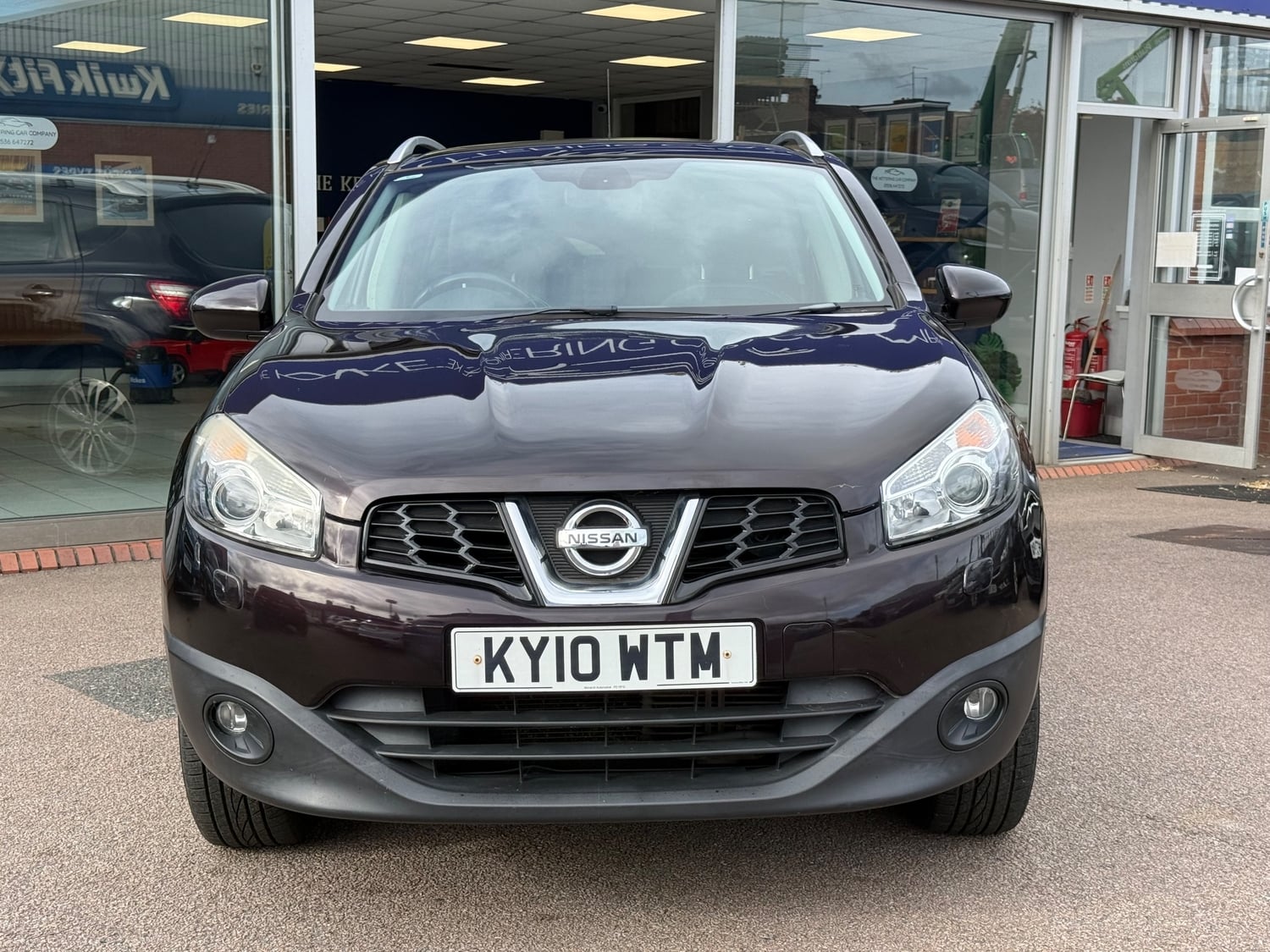 Nissan Qashqai 2010 - Cars